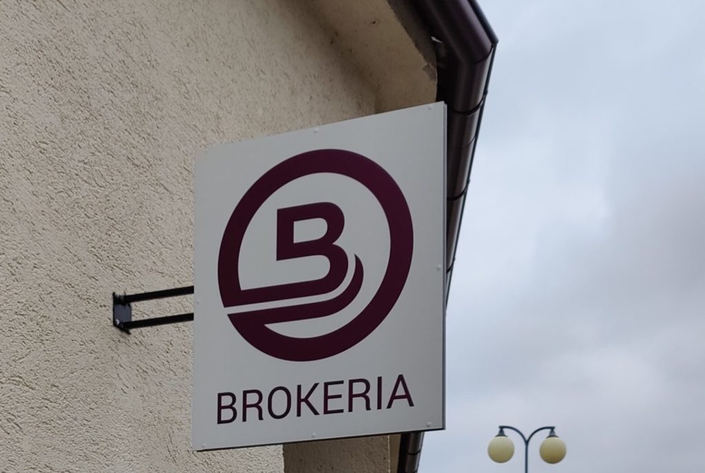 Brokeria