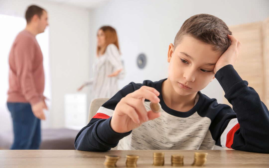 Vláda ide zoškrtať daňový bonus na deti. Množstvo rodičov ho nedostane vôbec, ďalším výrazne klesne. Polepšia si len tí, ktorí zarábajú málo